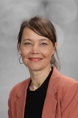 6a-Klar-Frau